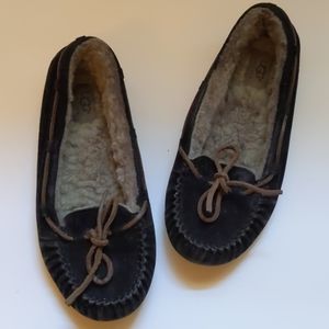 Ugg Australia black suede moccasins-sz 6 1/2